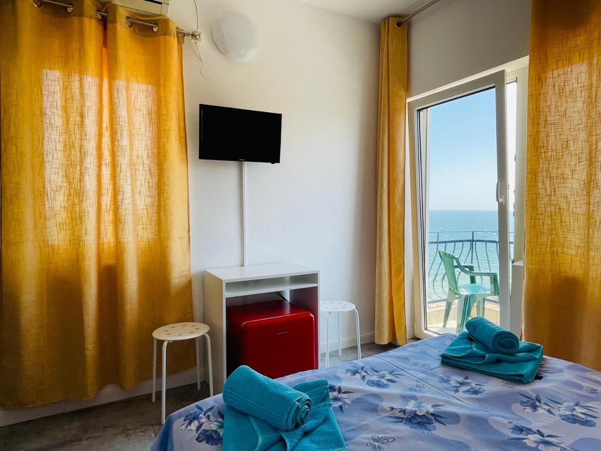 Hostel Pierre La Tarmul Marii -Primim Vouchere Vacanta Costinesti Zewnętrze zdjęcie